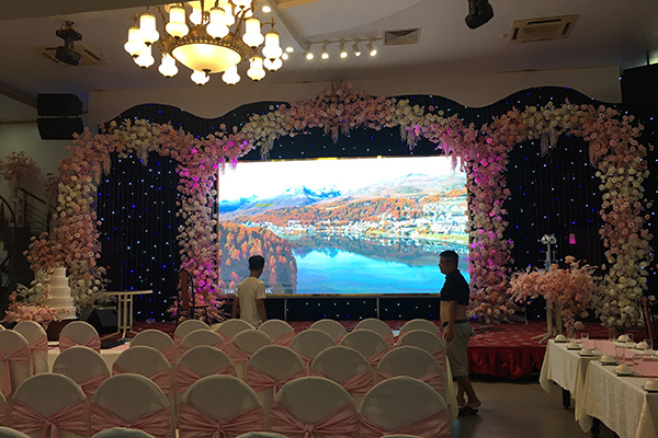màn hình led trong nhà